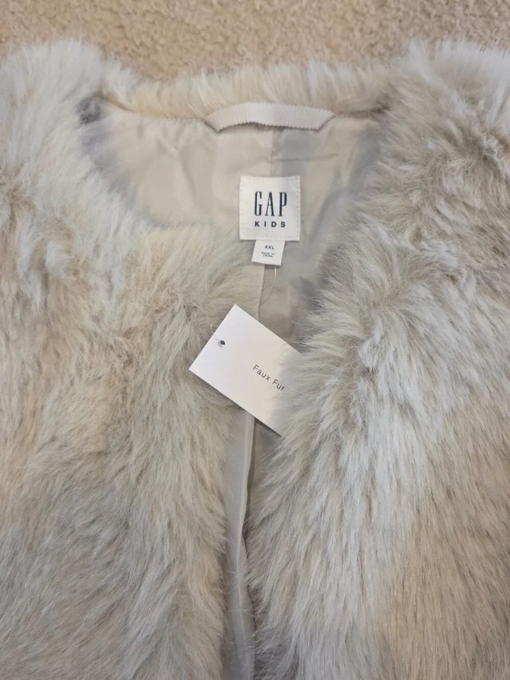 Gap Kids NWT Gray Faux Fur Vest Size XXL